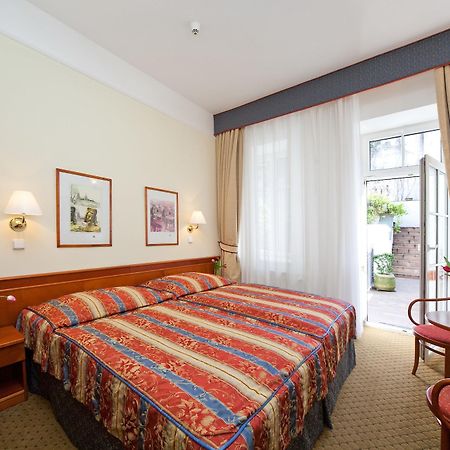 บูทิก โฮเต็ล 16 Hotel ปราก ภายนอก รูปภาพ