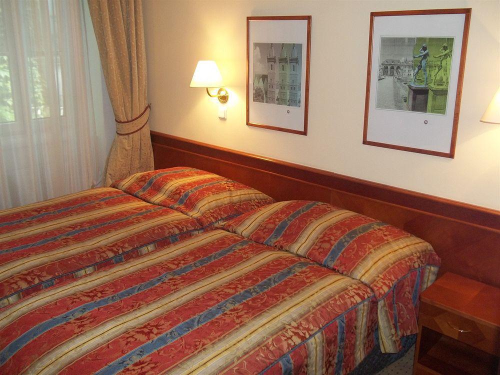 บูทิก โฮเต็ล 16 Hotel ปราก ภายนอก รูปภาพ