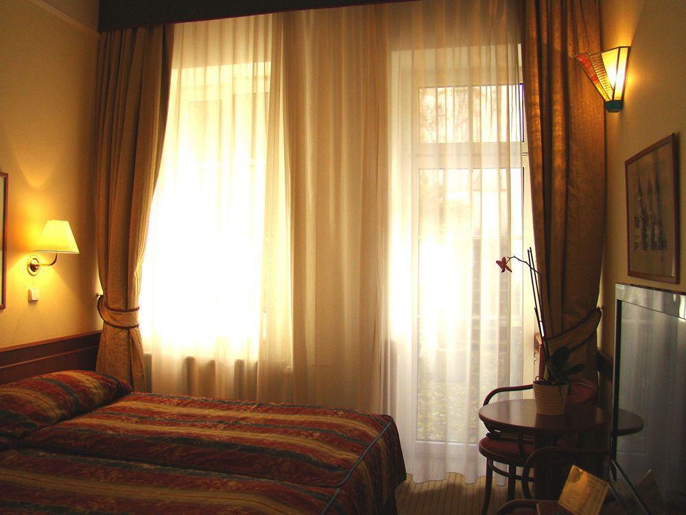 บูทิก โฮเต็ล 16 Hotel ปราก ภายนอก รูปภาพ