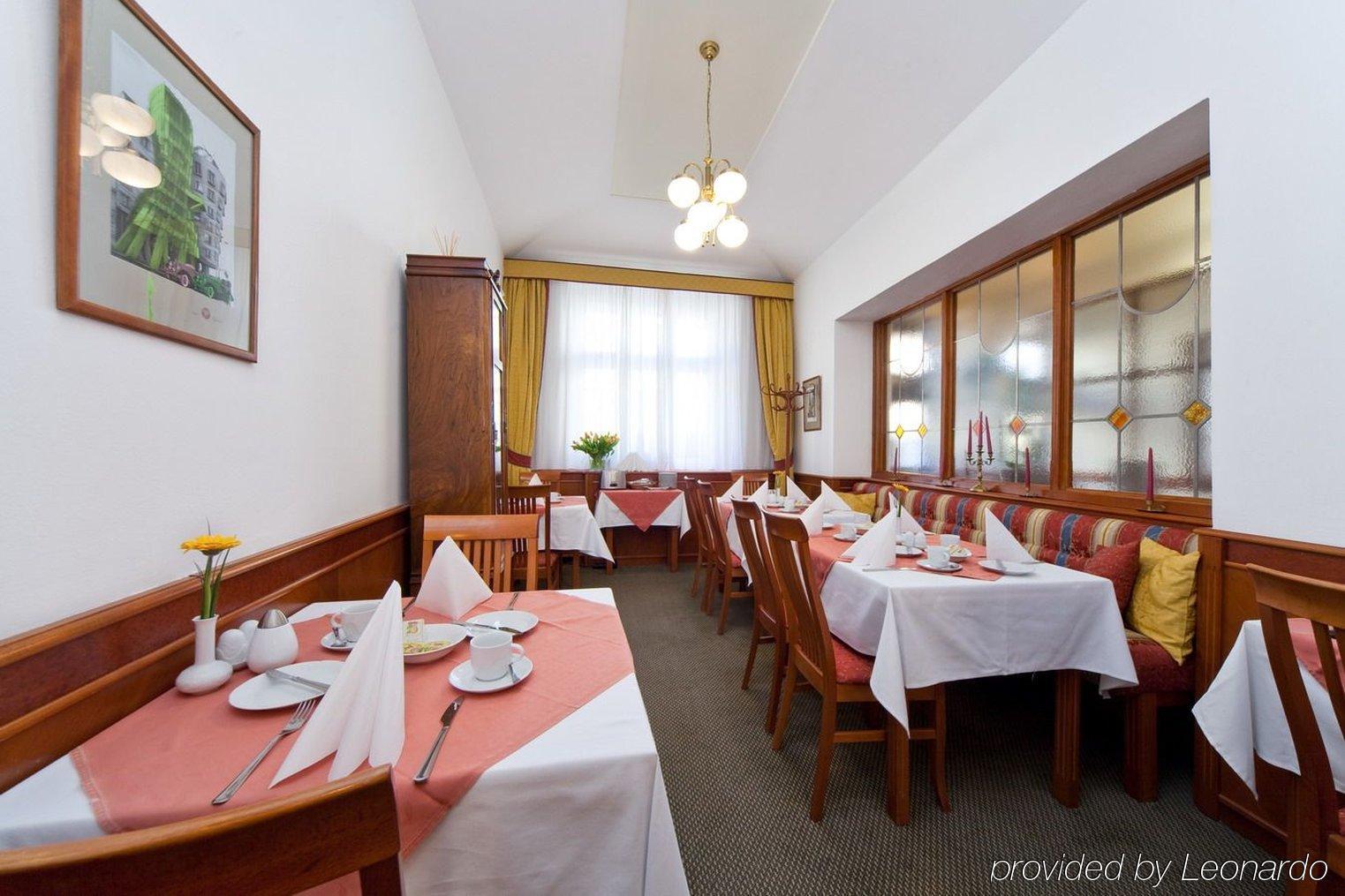 บูทิก โฮเต็ล 16 Hotel ปราก ภายนอก รูปภาพ