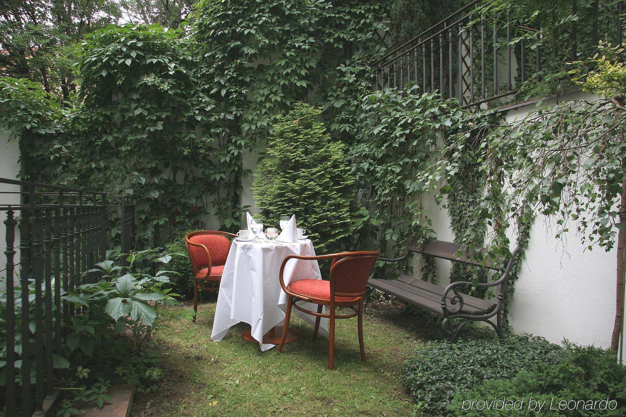 บูทิก โฮเต็ล 16 Hotel ปราก ภายนอก รูปภาพ