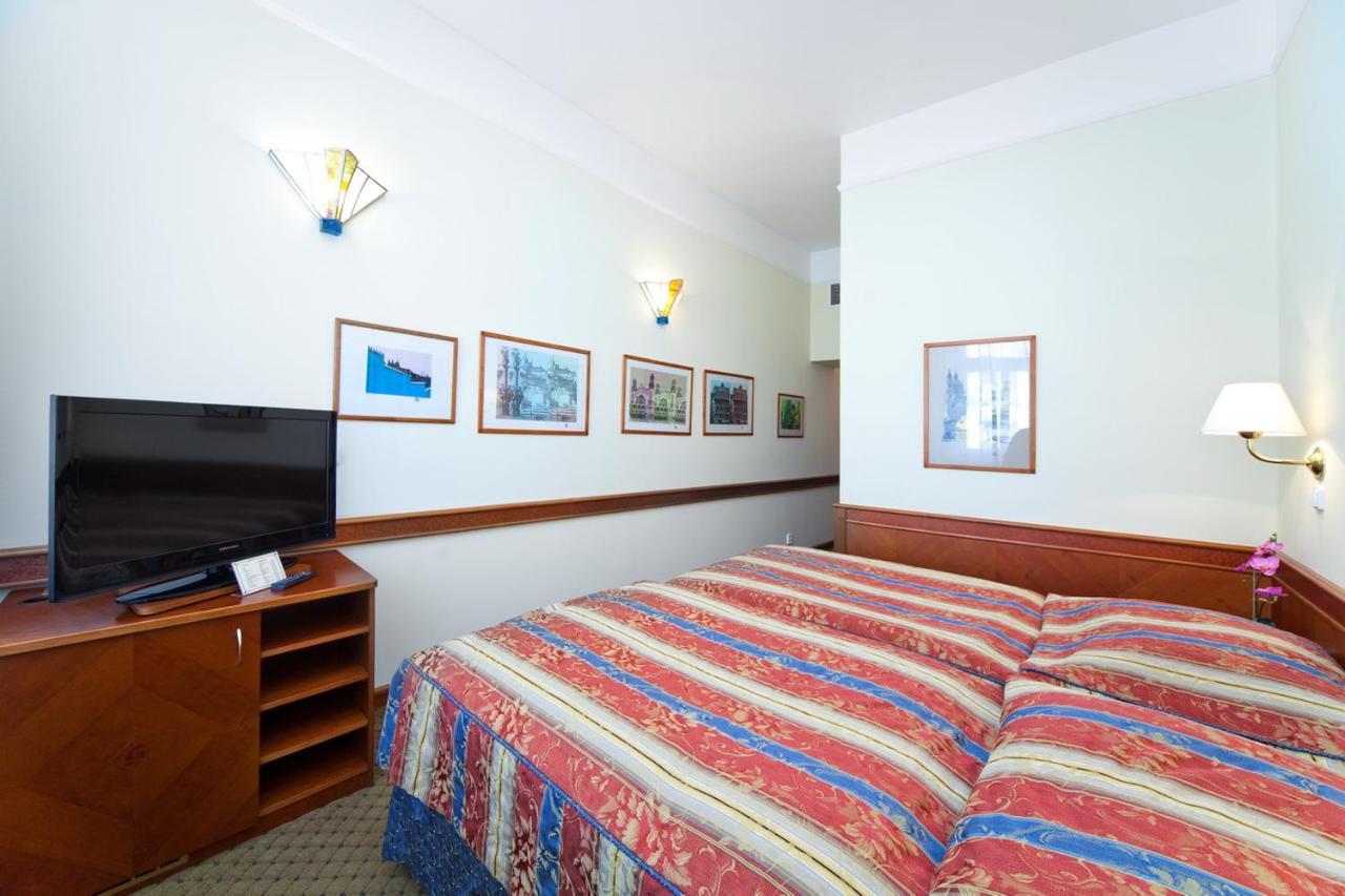 บูทิก โฮเต็ล 16 Hotel ปราก ภายนอก รูปภาพ