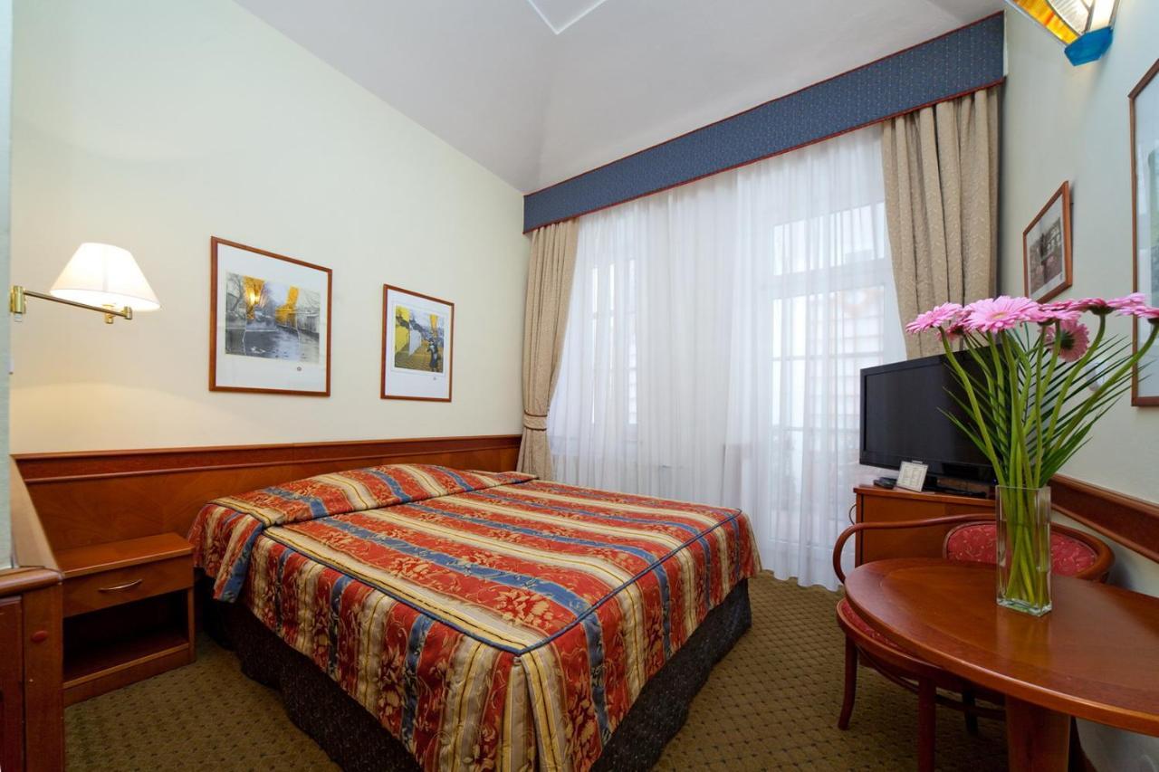 บูทิก โฮเต็ล 16 Hotel ปราก ภายนอก รูปภาพ